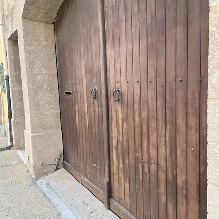 Maison Vigneronne Entre Et Montagne Holiday home *